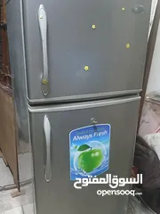  3 ثلاجه شبه جديد استعمال خفيف 120/ كولر ماء  استعمال خفيف 35دينار/ غاز شبه جديد استعمال خفيف 75دينار