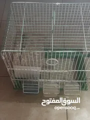 11 قفصين طيور مع مستلزماتها  ( كوخ ،مرجيحه ، مشارب وعلب اكل ،،،،،،،)