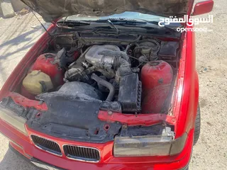  3 بي ام دبليو 318 وطواط