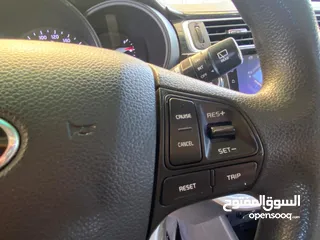  4 كيا ريو 2016  فل كامل فحص 7 جيد بسعر 8900 دينار نهائي للجادين  (استخدام شخصي) لم تعمل سياحي او تطبيق