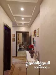  2 شقة مع ساحة للبيع خلدا