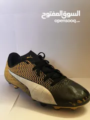  4 Unisex Puma kids football shoes (yellow) -  حذاء اطفال لون اصفر لكرة القدم (صالح للجنسين)