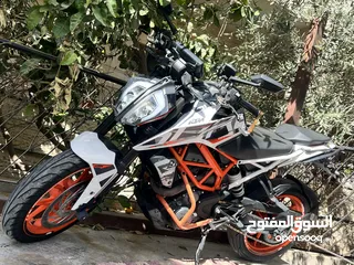  4 Ktm ديوك 390