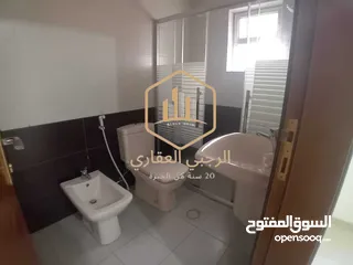  13 شقة / للايجار /  فارغة / 4نوم / خلدا