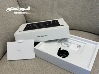  3 MacBook Pro 14 inch ( M4 1TB )