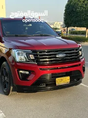  4 Ford Expedition XLT 2019