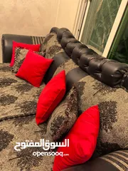  10 طقم كنب بجاله ممتازه بحاجه لصيانه بسيطه قابل للتفاوض