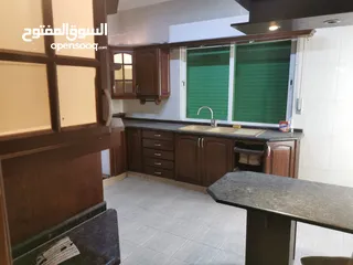  6 شقة للبيع في الشميساني ط2 مساحه 231م