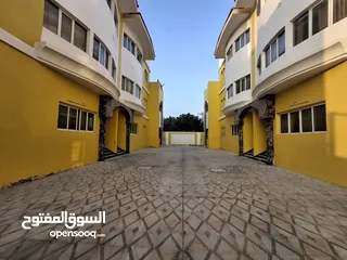  1 شقة 3 غرف و صاله في وسط خليفة. كهربه و ميّ ببلاش.