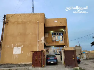  8 بيت 100 ركن مربع