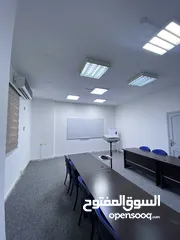  2 مكاتب قاعة اجتماعات