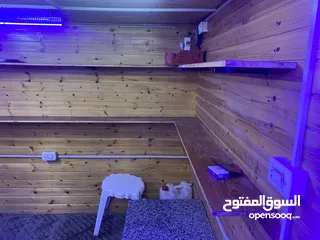  10 كشك حديد متنقل جديد ملبس خشب قرميد للبيع مساحته 6 متر مربع بسعر حرررق 1100 دينار