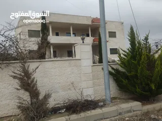  12 بيت مستقل  4 غرف نوم ماستر روم 4 واجهات حجر بلكونات صالات كراج خزان ماء تدفئه سور حديقه عزل اطلاله ح