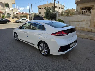  27 هونداي ايونك 2018 فل كامل فحص كامل عداد 130Km مالك 1 فقط