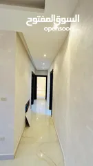  7 شقه ارضيه شفا بدران موقع مميز بين شفا بدران و اليجوز