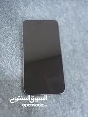  2 iphone  14promax  128g  100%البطارية  كفالة شرق أوسط شغالة  للتواصل