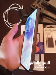  6 سامسونج A55 مساحة 256 بحالة ممتازة ولا أي خدش مع كامل أغراضه وسلك الشاحن الأصلي