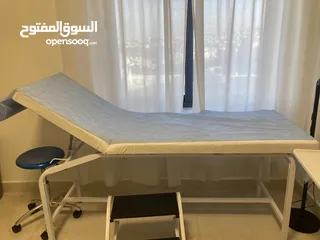  1 محتويات عيادة طب عام للبيع