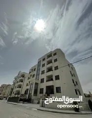  1 شقة تشطيبات فلل تدفئه مركزية مع روف