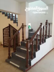  3 بيت 3 طوابق دوبلكس للبيع