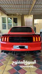  6 Ford Mustang 2015 coupe good condition