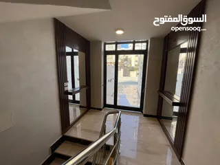  9 شقة مميزة بأرقى احياء مرج الحمام وطريق المطار للبيع