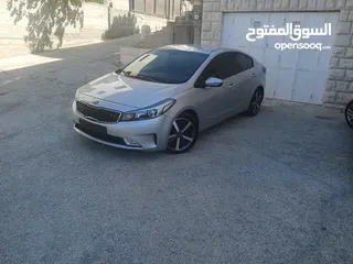  24 كيا K3 /موديل 2017/ ماتور 1600/ اقتصاديه/اصل سولار/ غنيه عن التعريف