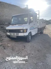  4 مرسيدس 410