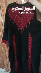  2 أثواب للبيع