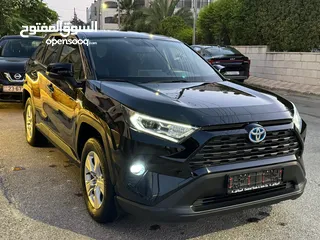  4 Toyota RAV4 XLE 2021 وارد المركزية