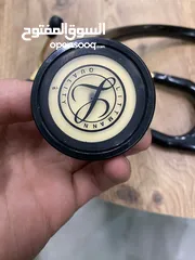  3 3m littmann cardiology gold  سماعه ليتمان الاصليه مع سيريل نمبر.  اللون ذهبي  ا