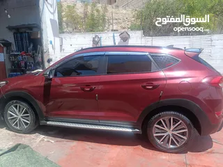  6 هونداي توسان