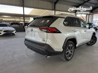  19 Toyota Rav4 2023 XLE Premium