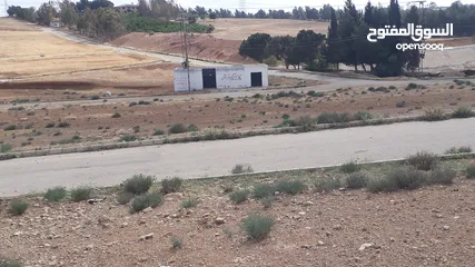  9 أرض للبيع في القسطل من المالك على شارعين ضمن مشروع بوابة عمان تبعد عن جسر 2 كلم