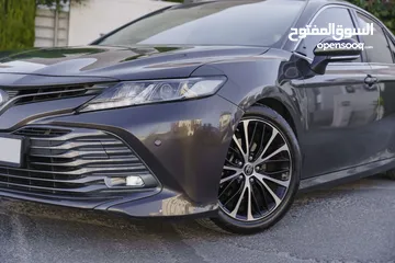  2 Toyota Camry GLE Hybrid 2019  تويوتا كامري GLE هايبرد  فل كامل مع فتحه