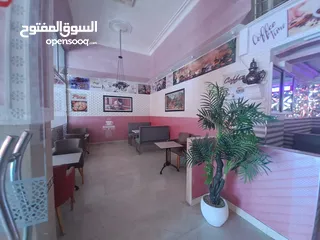 1 مقهى و مطعم