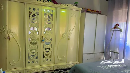  18 شقة مع اثاث