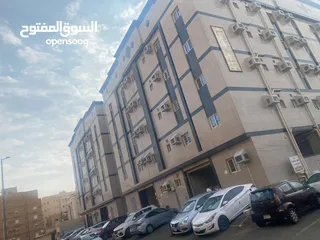  16 شقة غرفتين وصاله بشارع فلسطين خلف بندة بجوار مسجد بلال