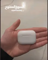  7 Apple Watch Ultra 2 + AirPods Pro 2