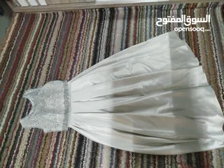  3 فستانين سهرة لبسة واحدة