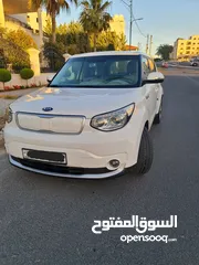  7 كيا سول كهربائية موديل 2018 لون ابيض وارد كوري