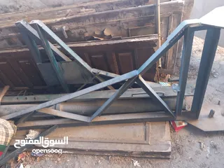  8 معدات بناء