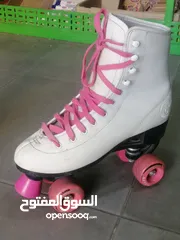  1 سكيت بحالة ممتازة
