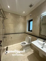  10 شقة فاخرة 3 غرف وصالة للايجار في العذيبة - Luxurious 3BHK apartment for rent in Aziba