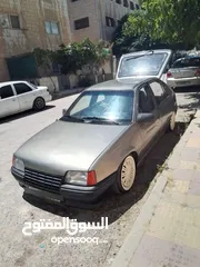  1 اوبل كاديت اتوماتيك للبيع