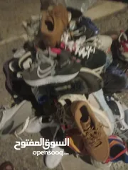  11 بضاعة محل أحذية أوروبية ماركات بسعر مغري