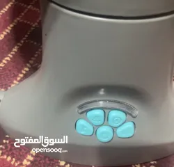  7 هزاز يصبح تخت ويمكن رفعه ليصبح مقعد شبه جديد استخدام جداااا خفيف  نظيف  مع ناموسيه