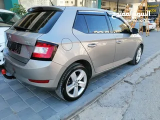  7 سكودا فابيا اتوماتيك