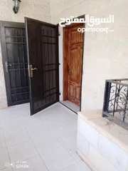  5 شقه طابق ارضي مدخل مستقل ليست تسويه للبيع الحي الشرقي
