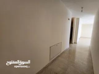  8 شقة فارغة للبيع في منطقة الدوار الرابع ( عدد 2 ) ref : 14339